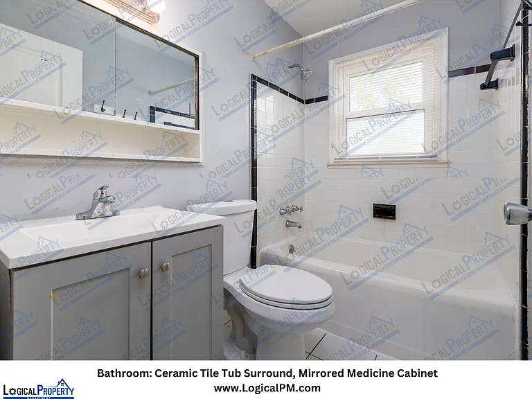 4_Bathroom