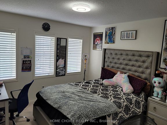 3rd image of 19 Headon Ave