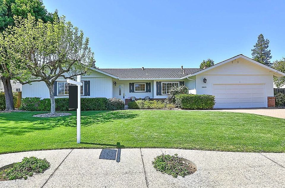 1st image of 18651 Harleigh Dr
