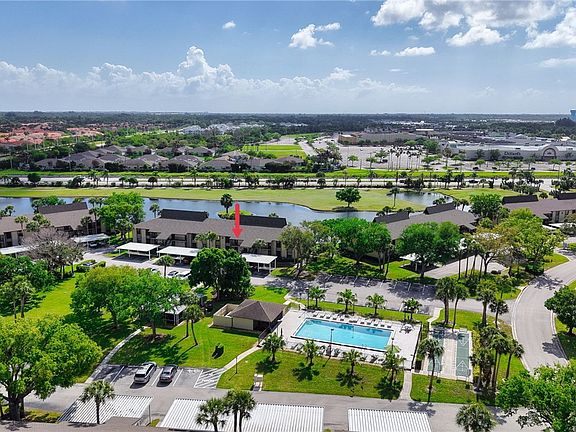 3rd image of 31 Plantation Dr APT 204