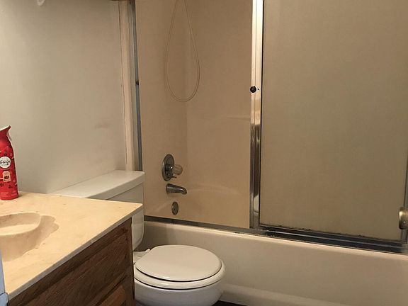 Full bathroom attached to the master bedroom