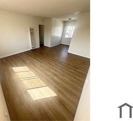 4th image of 901 W 76th St APT 3