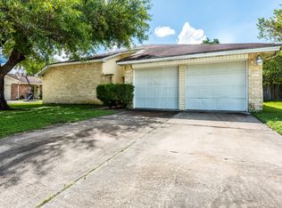 16335 Summer Dew Ln, Houston, TX 77095