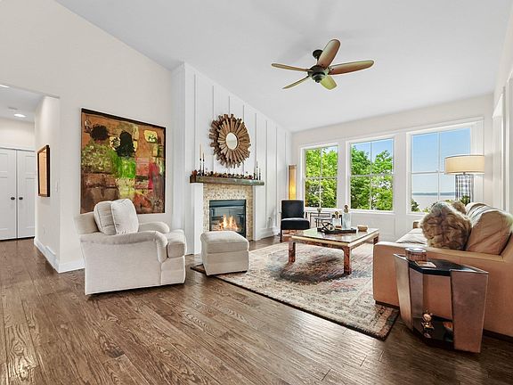 4th image of 8127 S Shoreside Dr