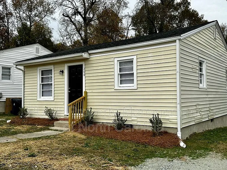 208 S Lexington Dr — Photo 3