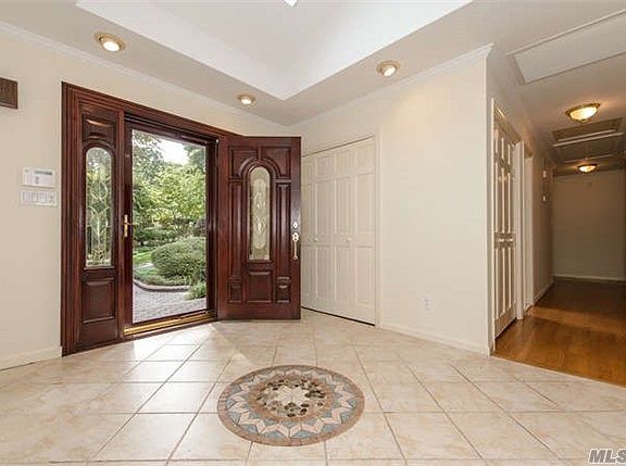 4th image of 11 Beaver Dr