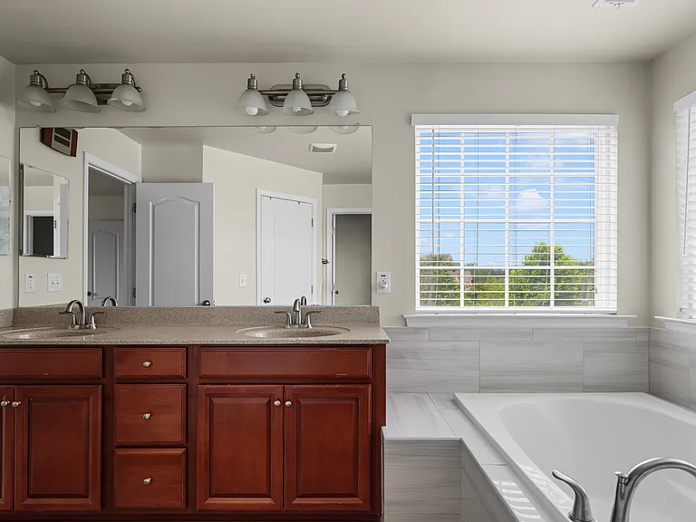 Master Bedroom Bath
