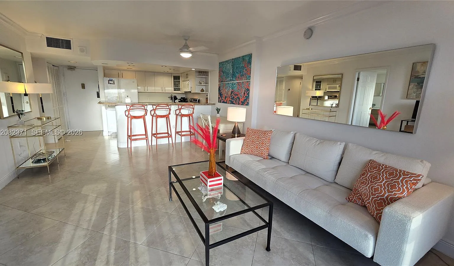 The Presidential Condo — Photo 4