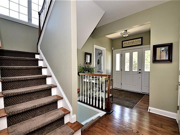 4th image of 117 Bell Tower Ct #A