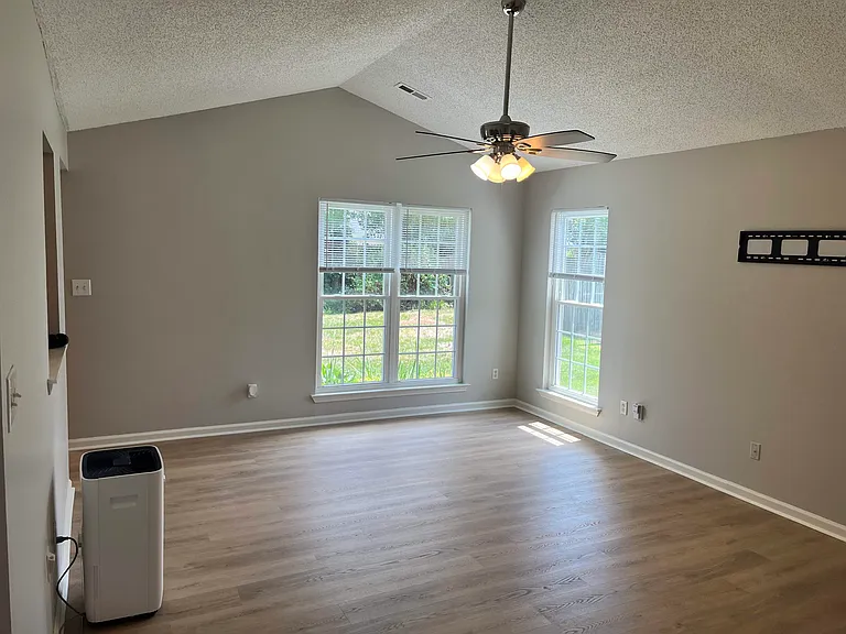 11216 White Stag Dr — Photo 4