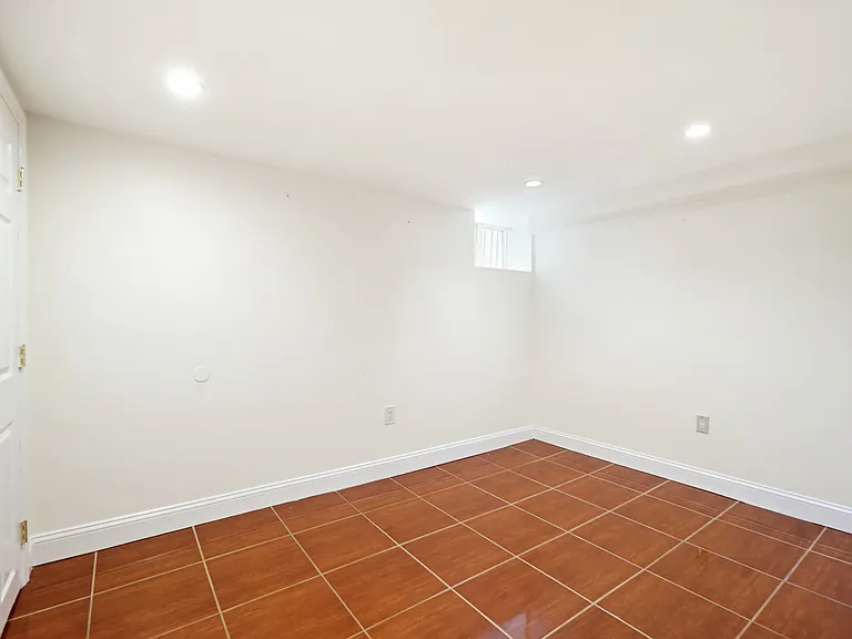 632 Q St NW — Photo 7