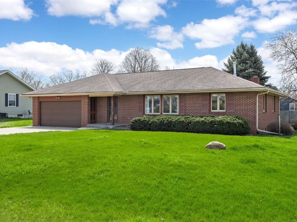 4412 H St, Amana, IA 52203