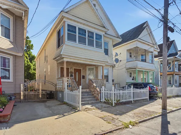 825 Lincoln Avenue, Schenectady, NY 12307