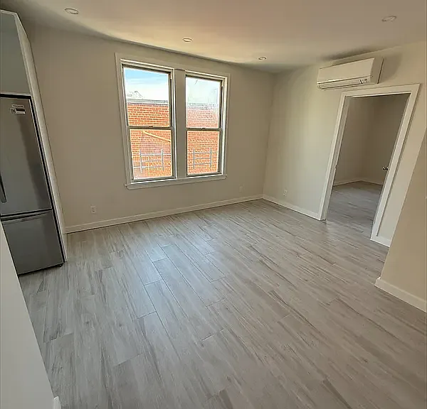 30-68 41st St #3 — Photo 7
