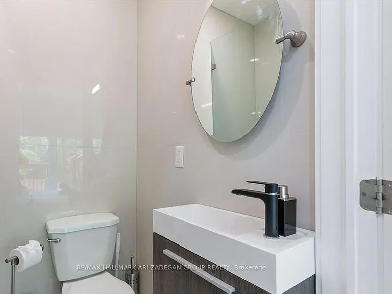 16 Minto St #2 — Photo 20