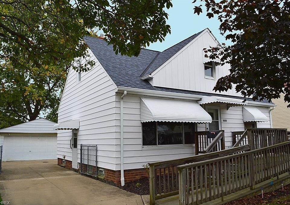 1st image of 30213 Fern Dr