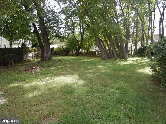 2nd image of 208 S Lincoln Ave