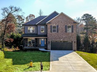 2129 Leah Ln, Maryville, TN 37803