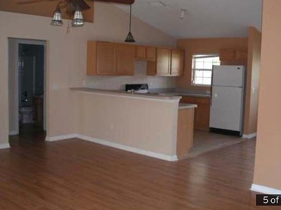 4th image of 1574 SW Bermel Ave