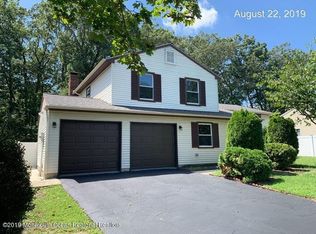 12 Flintlock Dr, Howell, NJ 07731