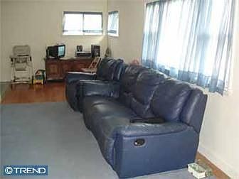 1st image of 18 Lynch Farm Dr