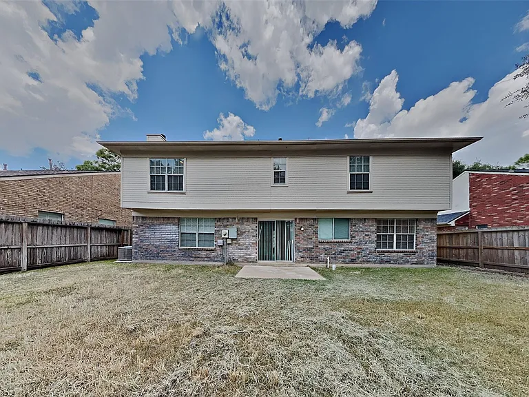 1031 Cascade Creek Dr — Photo 22