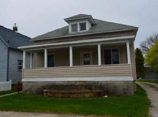 1115 W Hosmer St, Marinette, WI 54143