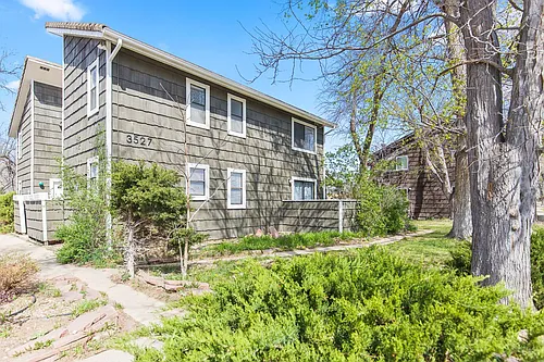 3527 Nottingham Ct Photo 1