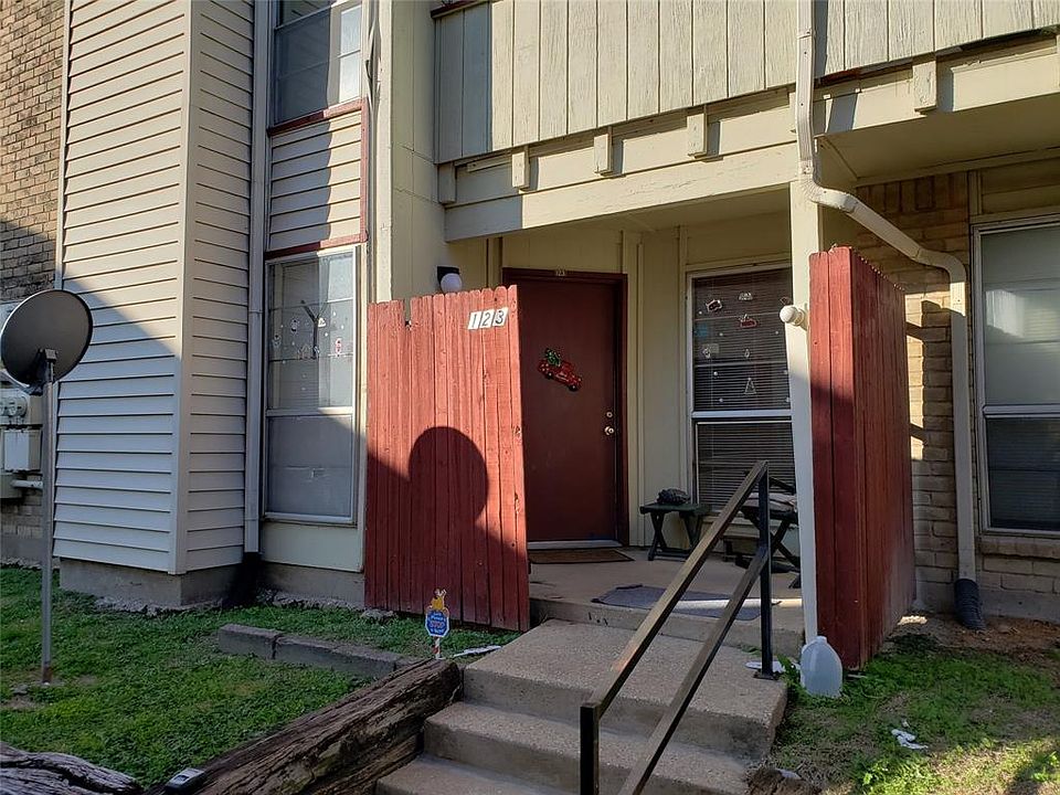 1st image of 919 S Weatherred Dr APT 123