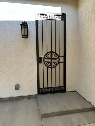 1505 Glasgow Ln Photo 1