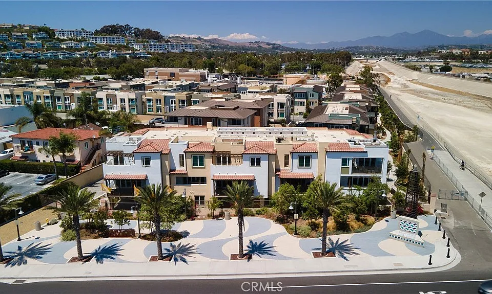 1523 Doheny Way