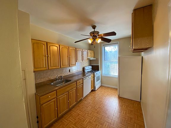 3rd image of 554 72nd St #2