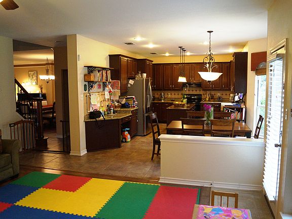 5th image of 13407 Hollow Creek Dr