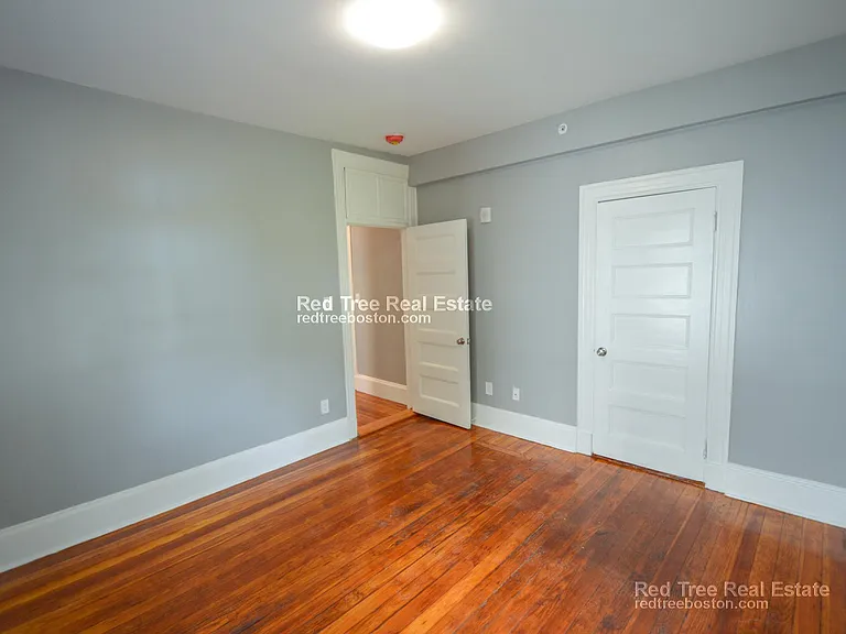 60 Mapleton St #2 — Photo 6