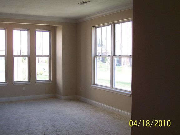 2nd image of 2685-1 Gardenia Ave