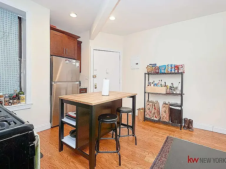 160 W 141st St #2A — Photo 3