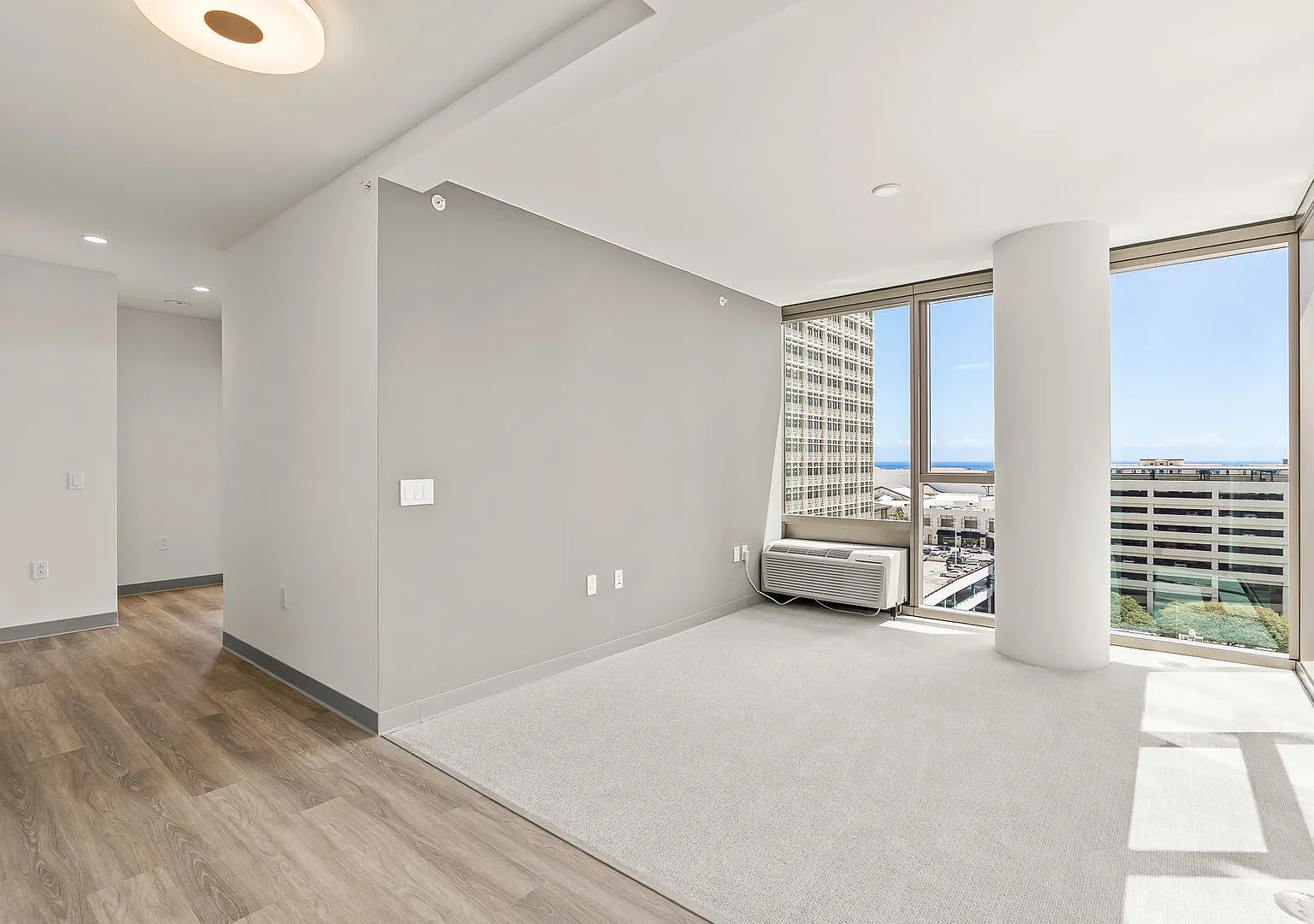 Modern 2 BD/1 BA at The Flats at Sky Ala Moana East — Photo 2