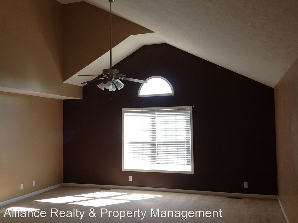 2nd image of 806 Shetland Dr