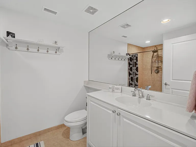 275 NW Flagler Ave #204 — Photo 26