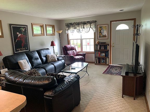 2nd image of 214 Stratford Ave