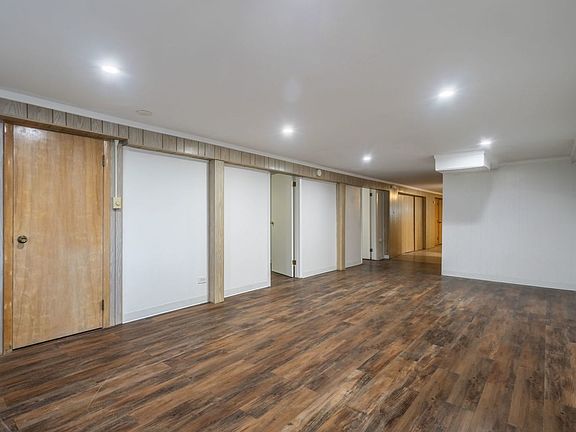 3rd image of 355 Yates Ave