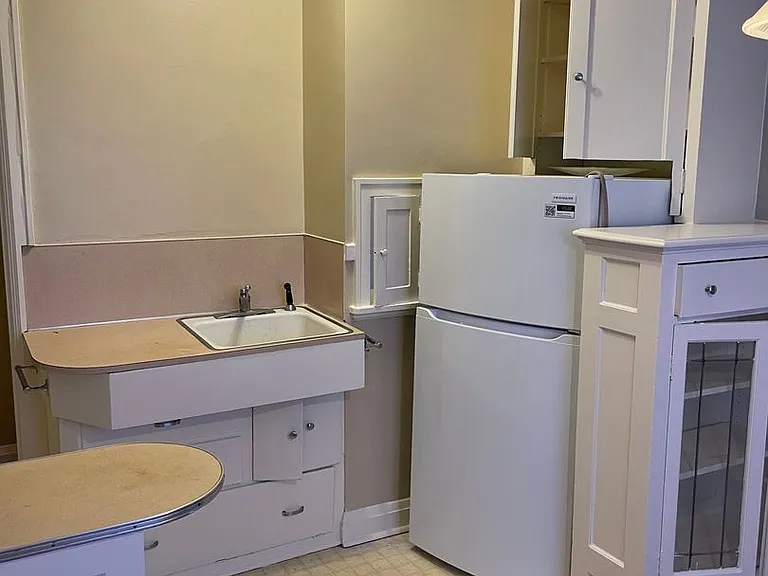 Taylor Apartments — Photo 31