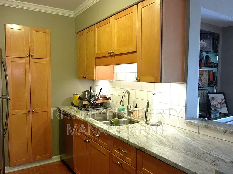 1418 Highland Bluff Dr SE — Photo 5