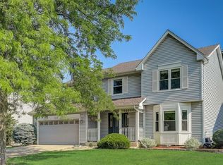 733 Thunderbird Trl, Carol Stream, IL 60188