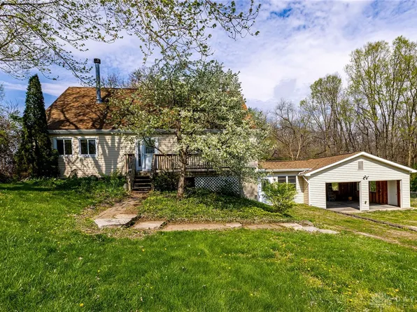 5490 S Dayton Brandt Rd, New Carlisle, OH 45344