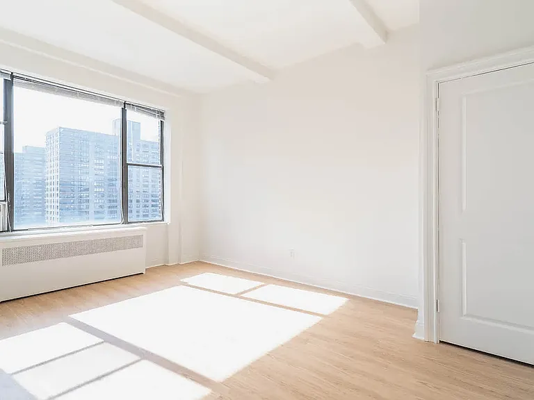 228 W 71st St #10L — Photo 18