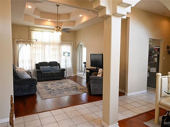 3rd image of 3620 Warbler Ave