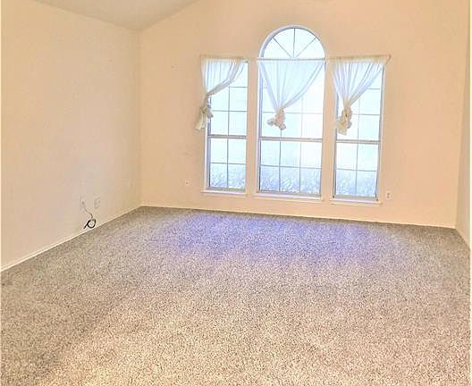 2nd image of 749 Nelson Dr