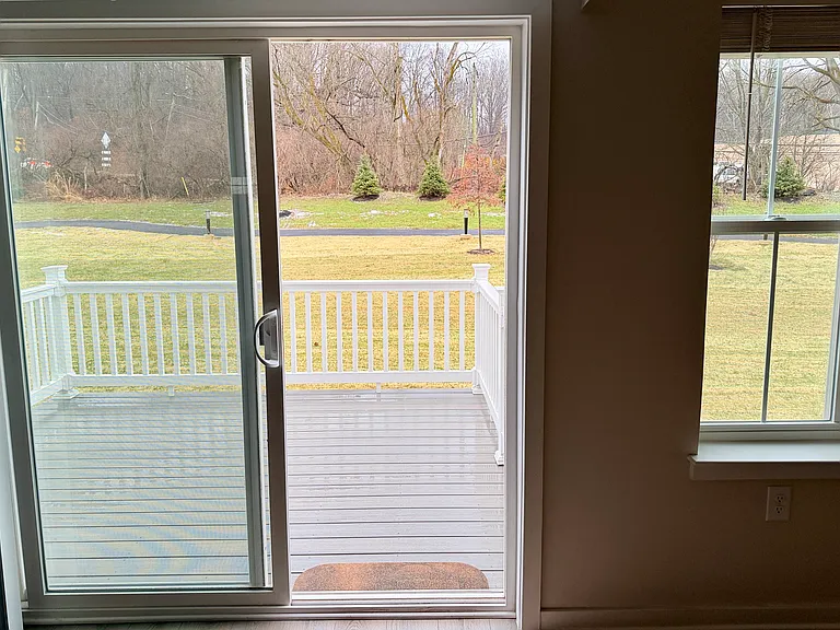 3 Shamrock Cir — Photo 52