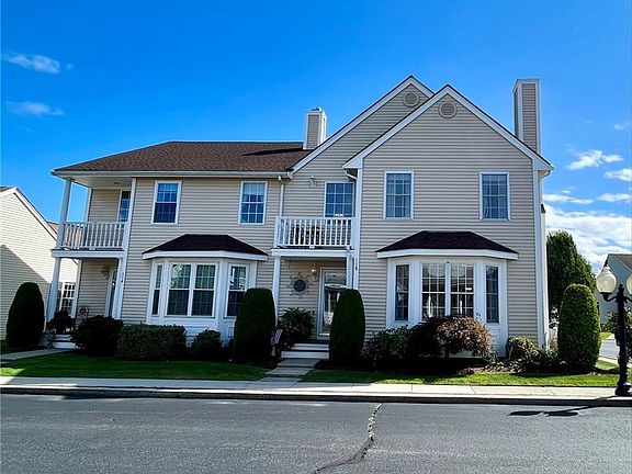 2nd image of 118 Boylston Dr